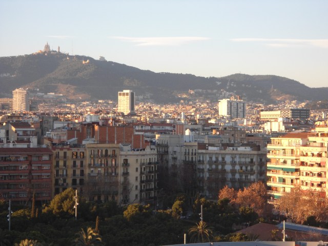 EL TIBIDABO DESDE LAS ARENAS